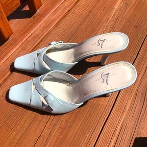 New, in box, Life Stride Aries Aqua Victroy Shoes. Women’s size 10M. Aqua Blue.
